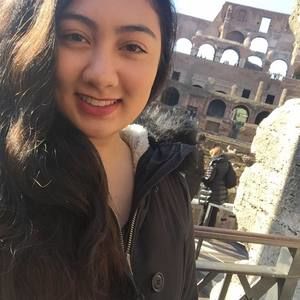 Meet your Posher, Alexis